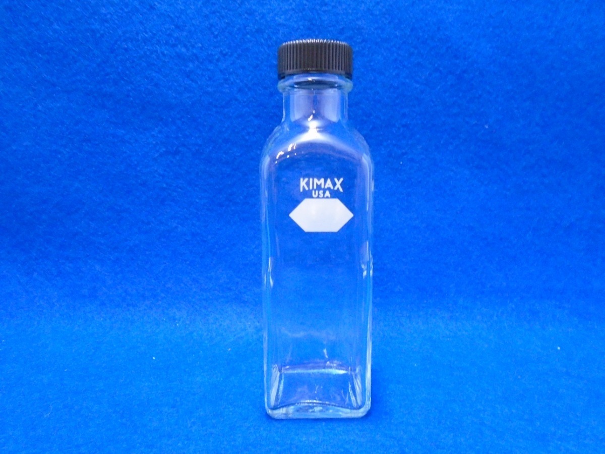 BOTELLA CUADRADA GRADUADA PARA LECHE 160ML