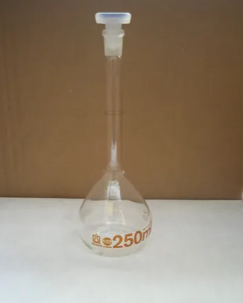 MATRAZ VOLUMETRICO 250ML CON TAPA